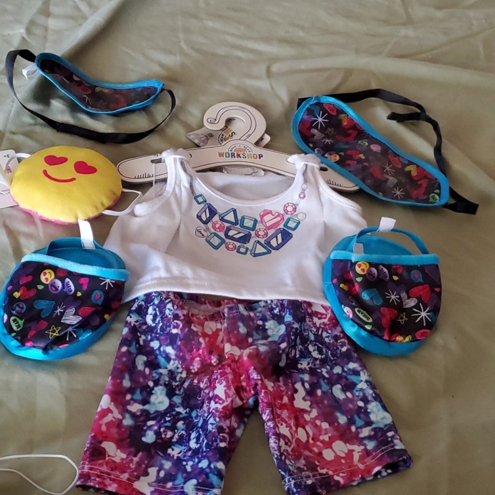 Builder Bear outfits